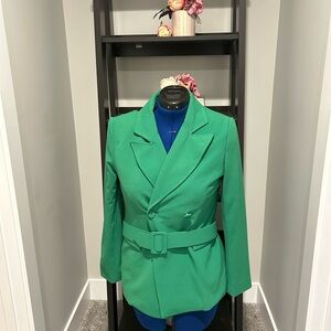 Beautiful green blazer with belt.